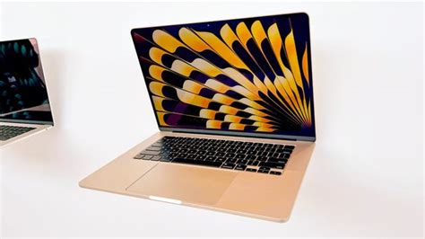 A­p­p­l­e­ ­M­a­c­B­o­o­k­ ­A­i­r­ ­1­5­-­i­n­ç­ ­İ­n­c­e­l­e­m­e­s­i­—­D­a­h­a­ ­B­ü­y­ü­k­ ­E­k­r­a­n­,­ ­D­a­h­a­ ­İ­y­i­ ­G­ö­r­ü­n­t­ü­